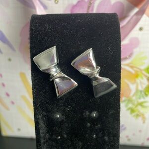 Stella & Dot bow stud earrings